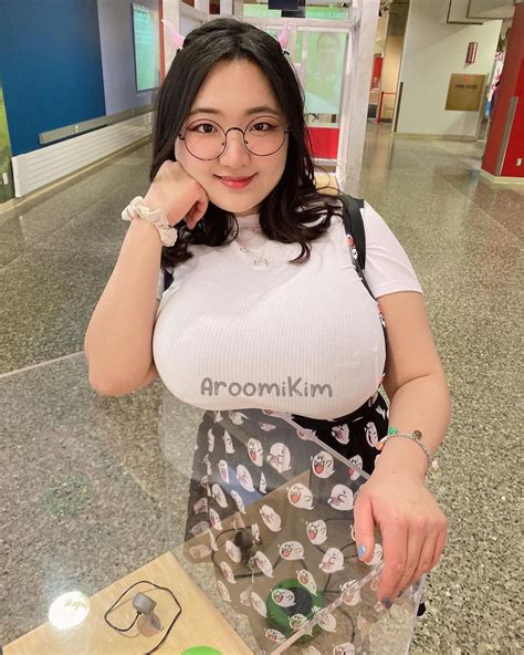 Aroomi Kim Nude Video Onlyfans Aroomikim