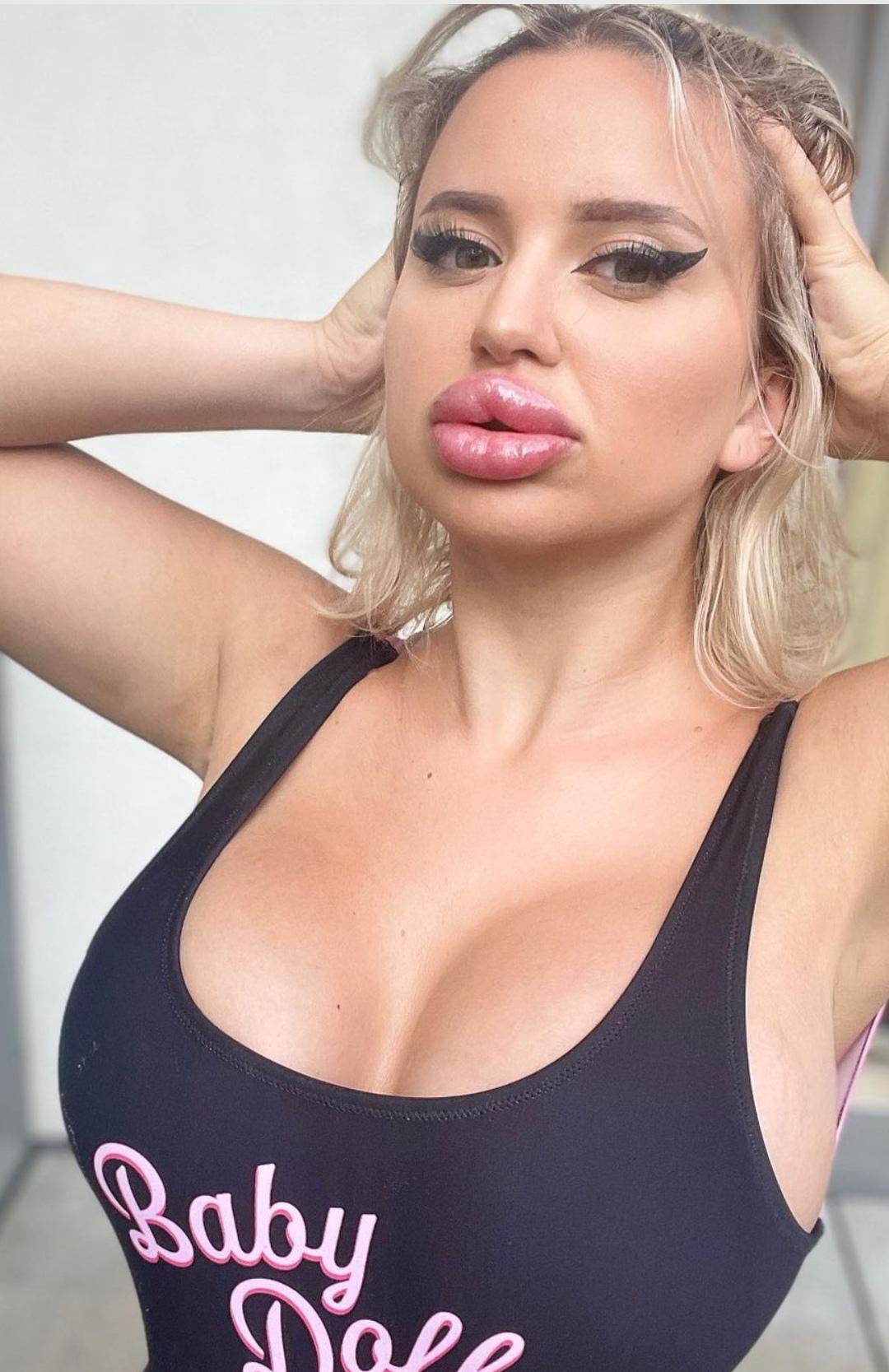 Jessy Bunny R Boltedonmaxed